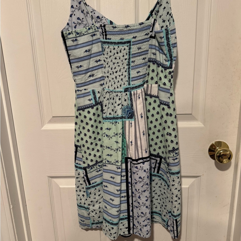 Loft Twist w open front peak a boo front sundress Size 4, Blue, teal, mint green - Picture 3 of 6